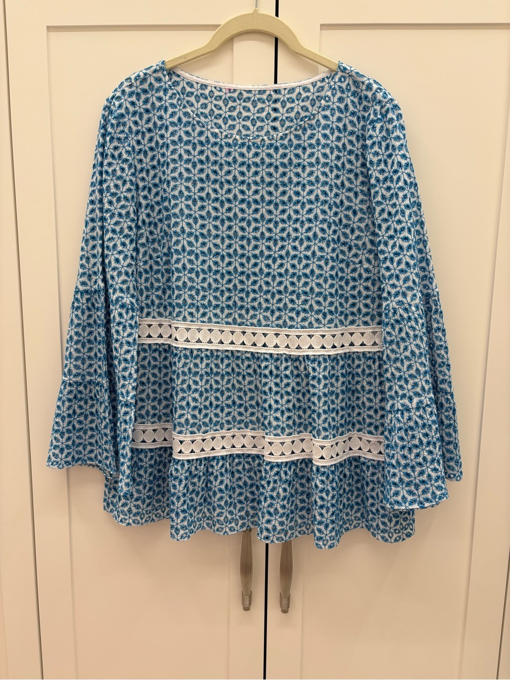 Lilly Pulitzer Blue Printed Peasant Blouse with White Lace Insets